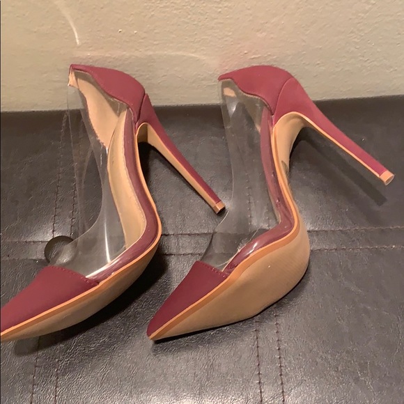 Shoes - Picture 2 of 3